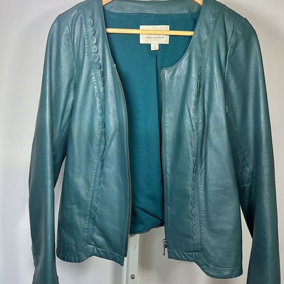 HINGE Women's Scalloped Zipper Front Soft Leather Jacket Teal Size Medium - Picture 10 of 14